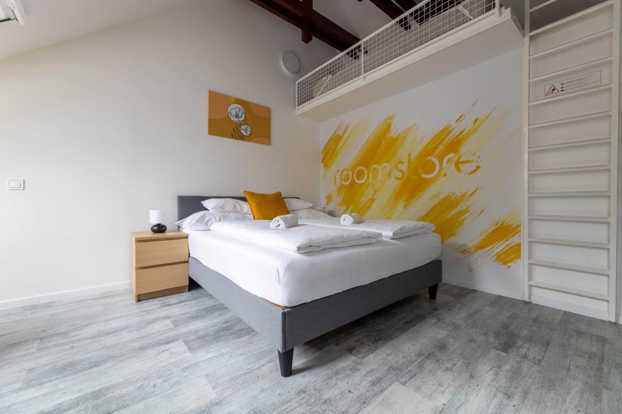 Roomstore Studio Apartments เอ็กเกอร์ ภายนอก รูปภาพ