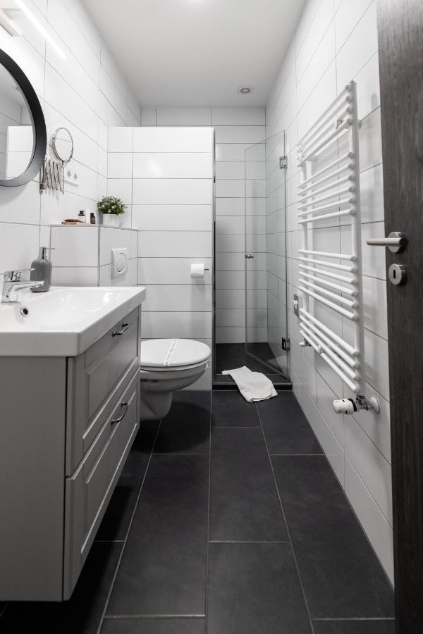 Roomstore Studio Apartments เอ็กเกอร์ ภายนอก รูปภาพ