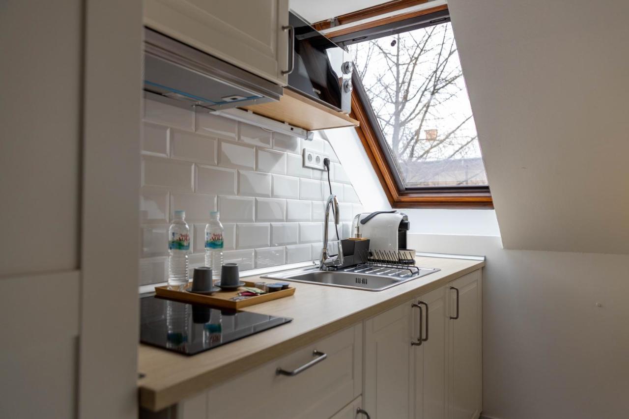 Roomstore Studio Apartments เอ็กเกอร์ ภายนอก รูปภาพ